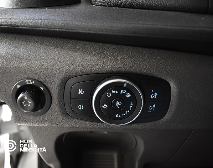 FORD Transit 350 2.0 HDT 165 RWD PL-SL Furg. Sp. Trend Onnicar